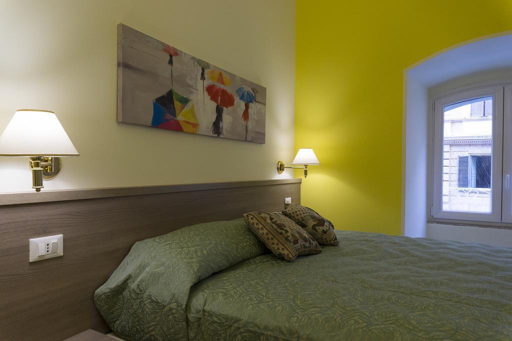Poppy House Rome Room photo